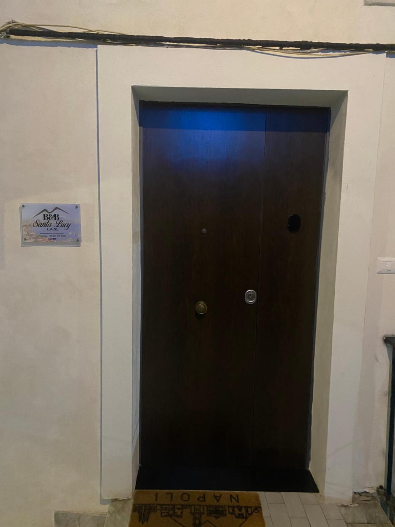 B&B Santa Lucy L.A.M. Napoli Exterior foto